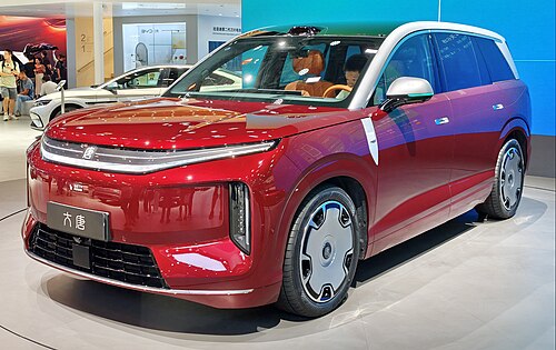 BYD Great Tang (Datang) สีแดง มุมหน้าเฉียง จัดแสดงในงาน Greater Bay Area Auto Show ที่เซินเจิ้น ปี 2026