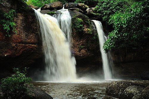 น้ำตกเหวสุวัต อุทยานแห่งชาติเขาใหญ่